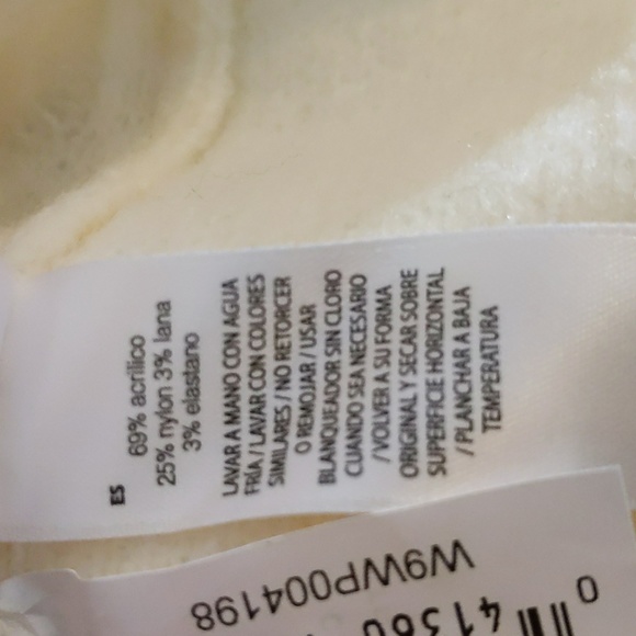 Joe Fresh| NWT Off-White Textured Patterned Crew Neck Sweater With Side Slit - Picture 14 of 14